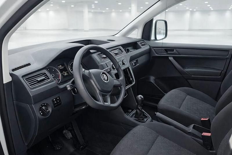 Gebraucht VW Caddy Trendline 102 PS (75 kW) 2018 Weiß Van / Kleinbus