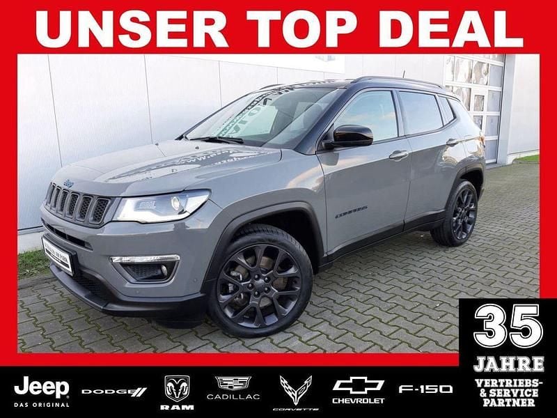 Usado Jeep Compass 241 HP (177 kW) 2021 Cinzento SUV
