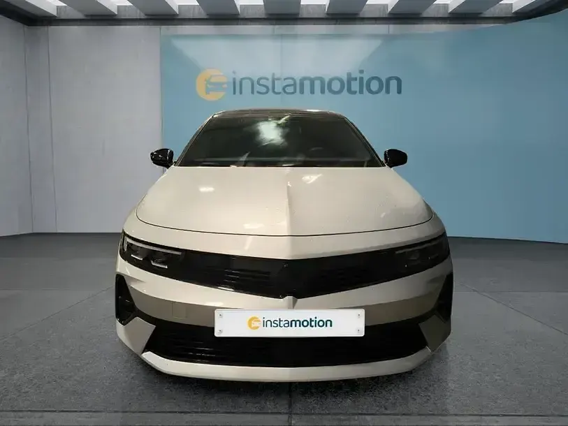 Używany Opel Astra 131 KM (96 kW) 2025 Szary Sedan/Limuzyna