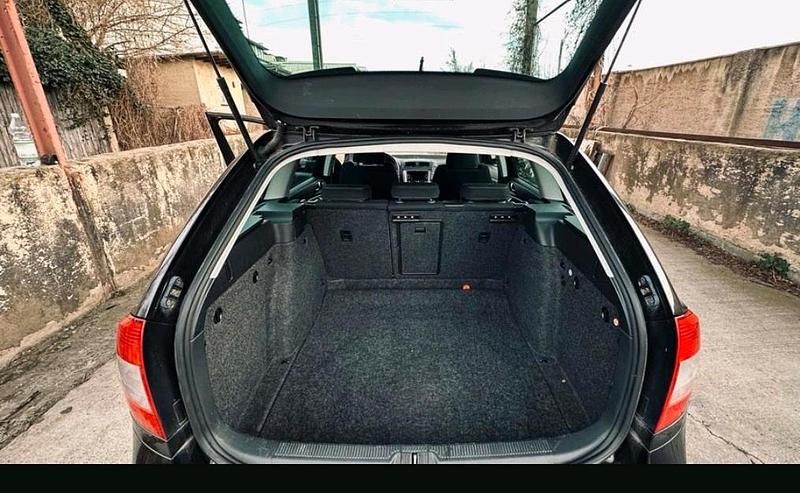 Gebraucht Skoda Octavia 140 PS (102 kW) 2013 Schwarz Kombi