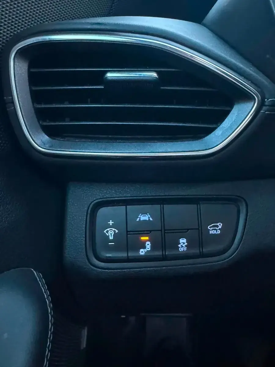 Gebraucht Hyundai Santa Fe 200 PS (147 kW) 2020 Schwarz SUV
