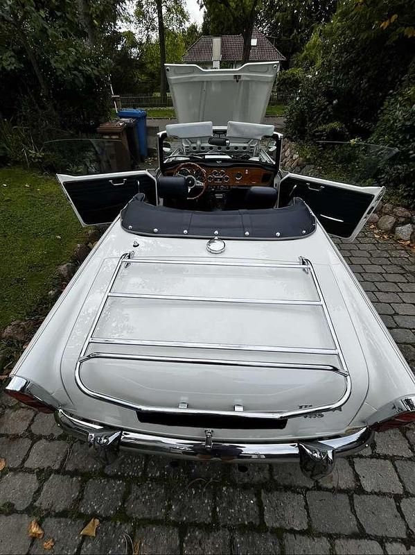 Gebraucht Triumph TR4 101 PS (74 kW) 1965 Weiß Cabrio