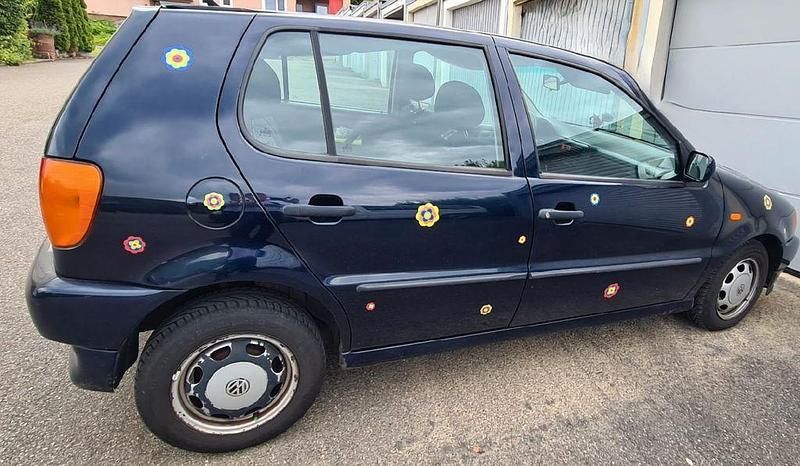 Blau Gebraucht 1997 VW Polo Basis Kombi | 650 € (Fairer Preis) - Bild 1/4
