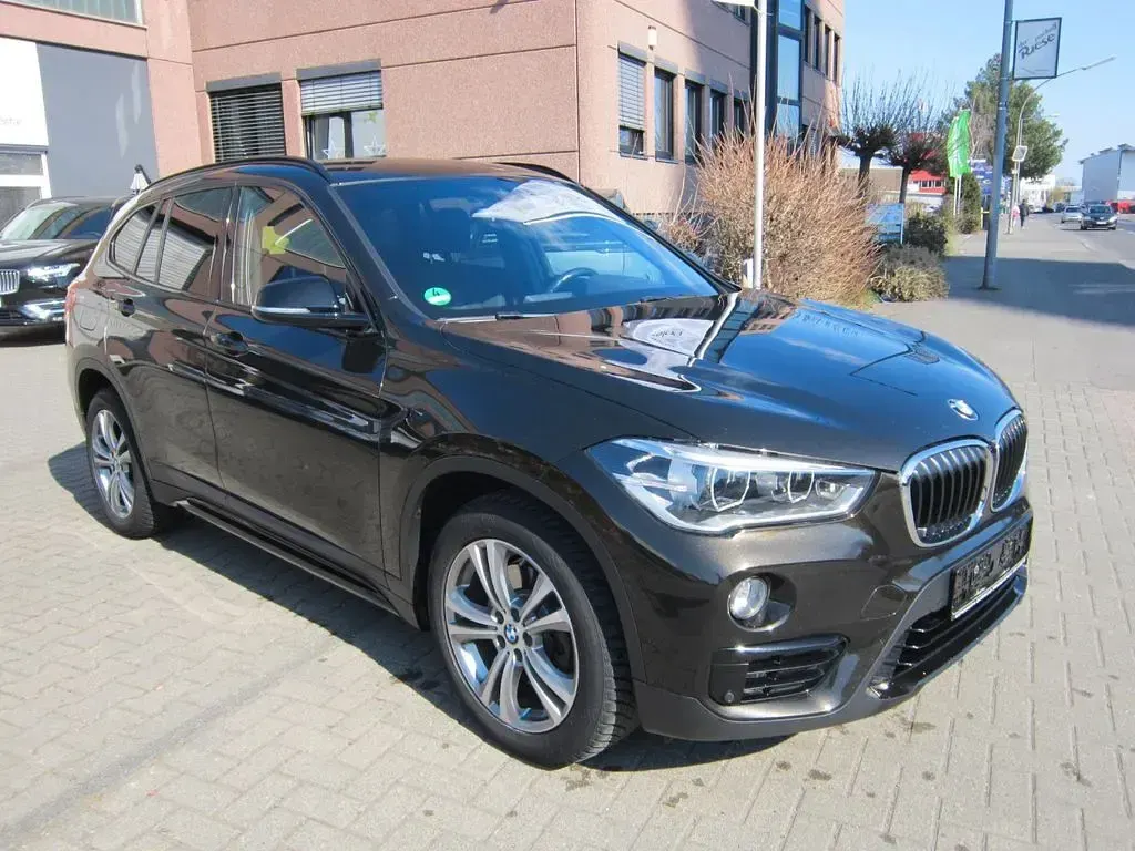 Gebraucht BMW X1 Sport Line 231 PS (169 kW) 2016 Grün SUV