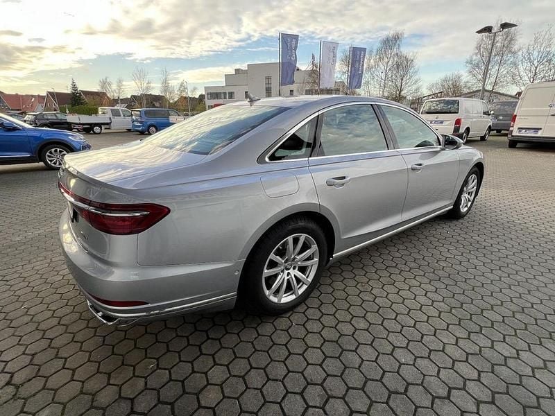 Gebraucht Audi A8 Ambiente 286 PS (210 kW) 2019 Florettsilber (metallic) Limousine