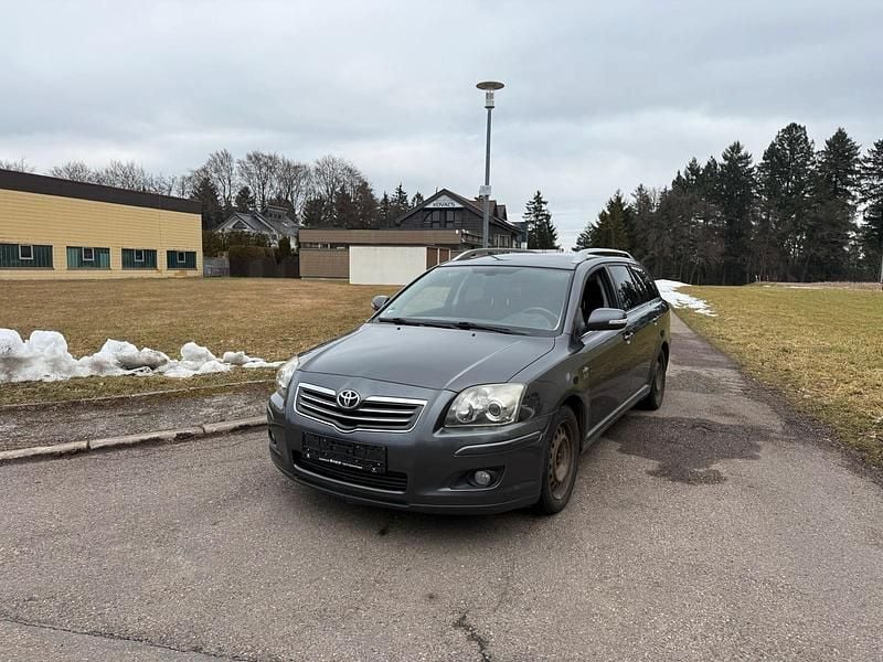 Gebraucht Toyota Avensis 177 PS (130 kW) 2008 Grau Kombi