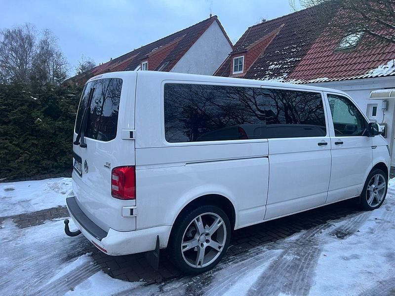 Gebraucht VW Caravelle 150 PS (110 kW) 2015 Weiß Van / Kleinbus