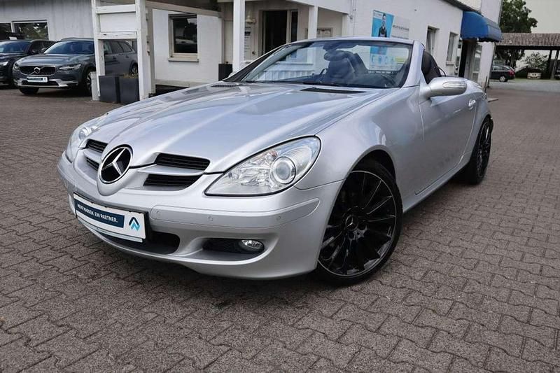 Iridiumsilber metalliclack Gebraucht 2007 Mercedes SLK200 Cabrio | 10.890 € (Fairer Preis) - Bild 1/3