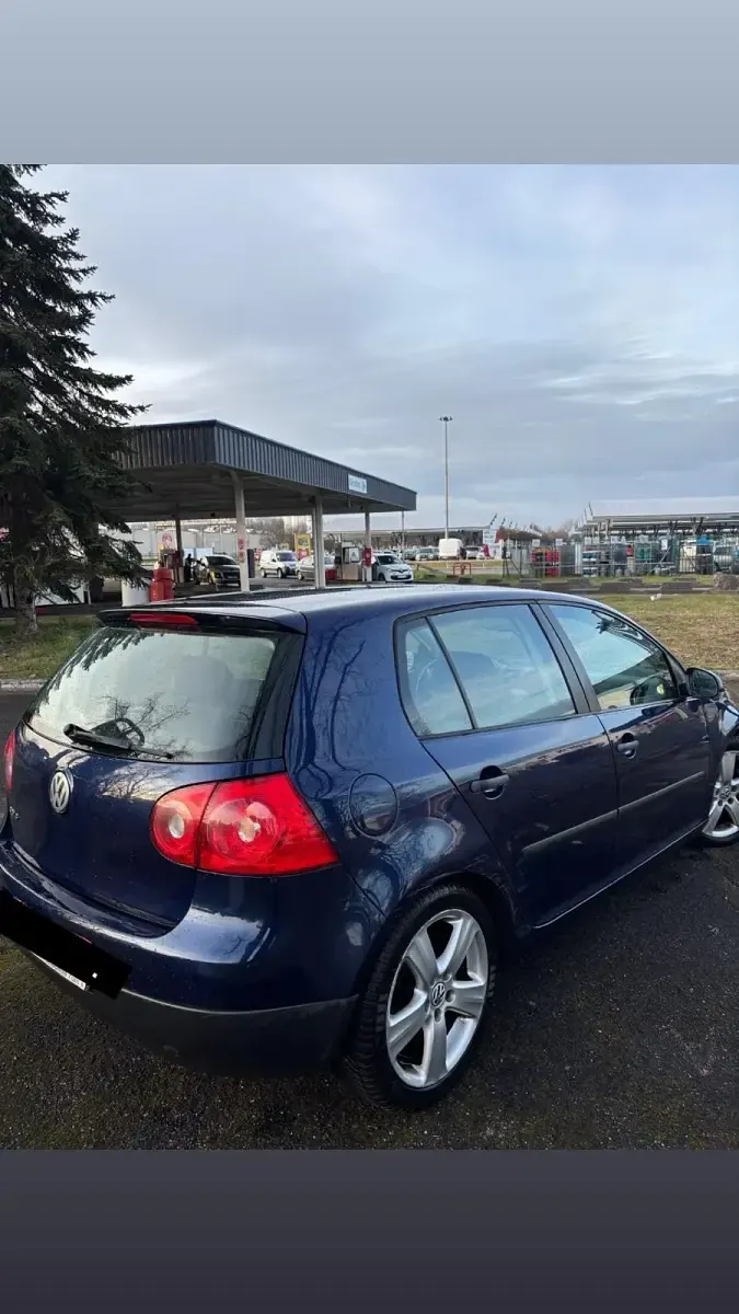 Gebraucht VW Golf V 102 PS (75 kW) 2005 Blau Kleinwagen