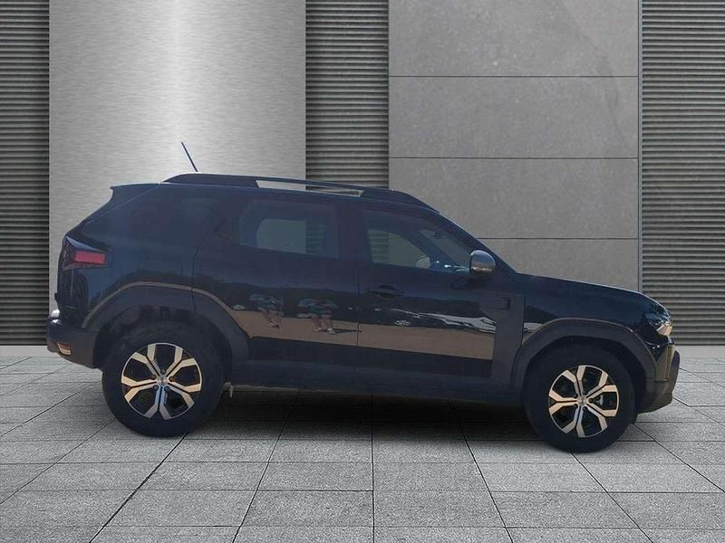 Perlmuttschwarz Neu 2025 Dacia Duster Expression SUV | 23.990 € (Guter Preis) - Bild 1/4