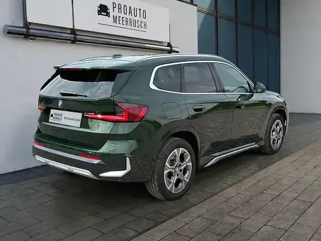 Gebraucht BMW X1 xLine 163 PS (119 kW) 2025 Sanremo green SUV