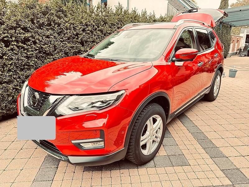 Rot Gebraucht 2019 Nissan X-Trail Tekna SUV | 19.800 € (Guter Preis) - Bild 1/4