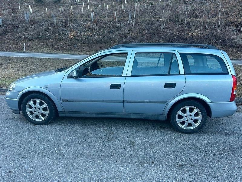 Gebraucht Opel Astra Selection 84 PS (61 kW) 2001 Grau Kombi