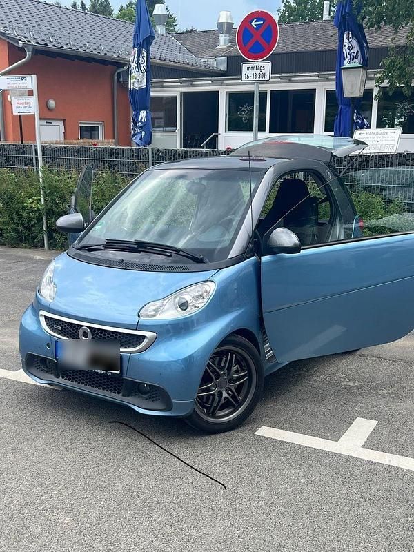 Blau Gebraucht 2014 Smart ForTwo Coupé Brabus Coupé | 7.800 € - Bild 1/4