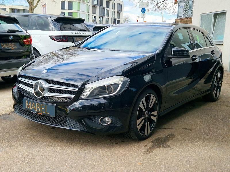 Gebraucht Mercedes A220 Urban 170 PS (125 kW) 2013 Kosmosschwarz Limousine