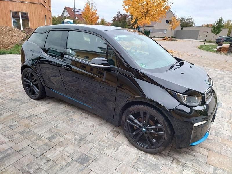 Schwarz Gebraucht 2020 BMW i3 Comfort Edition Kleinwagen | 16.400 € (Fairer Preis) - Bild 1/4