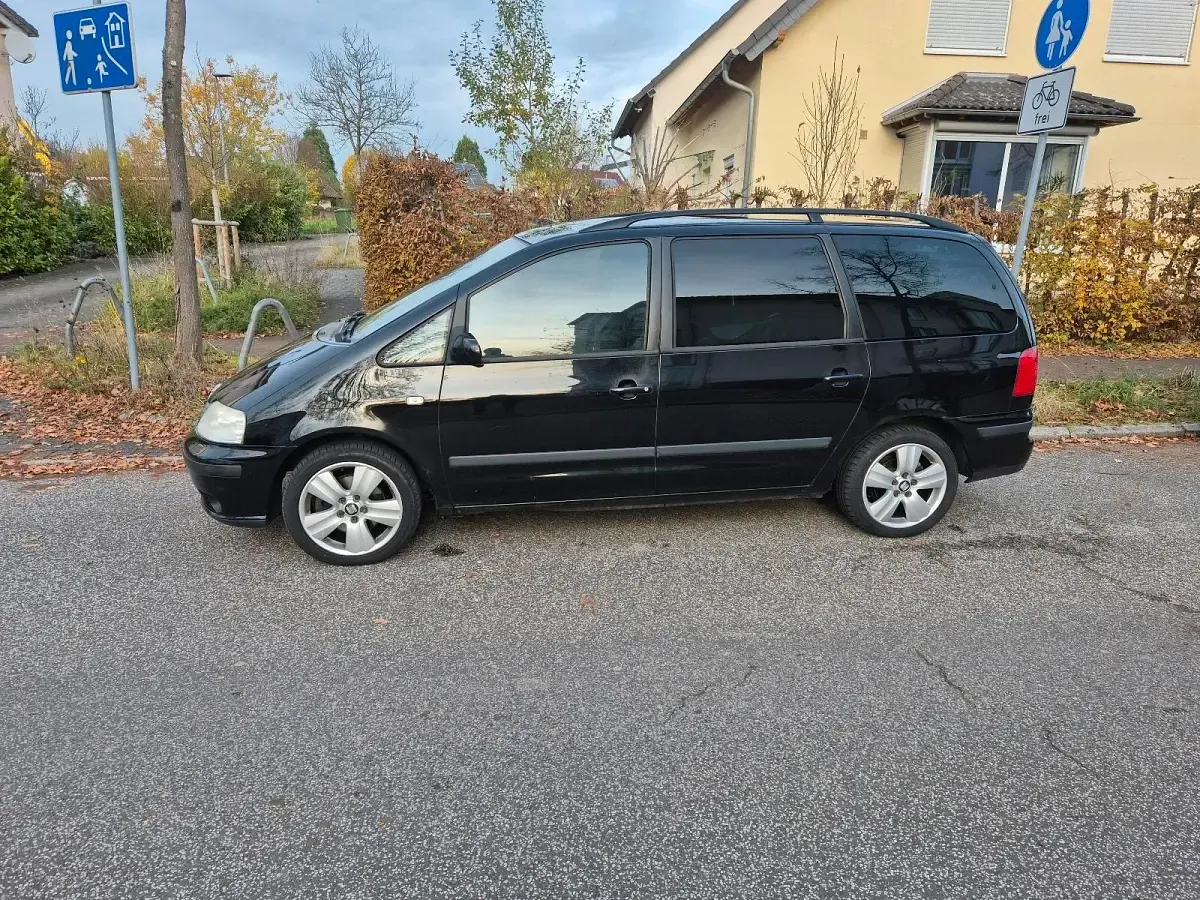 Gebraucht Seat Alhambra 116 PS (85 kW) 2003 Schwarz Van / Kleinbus