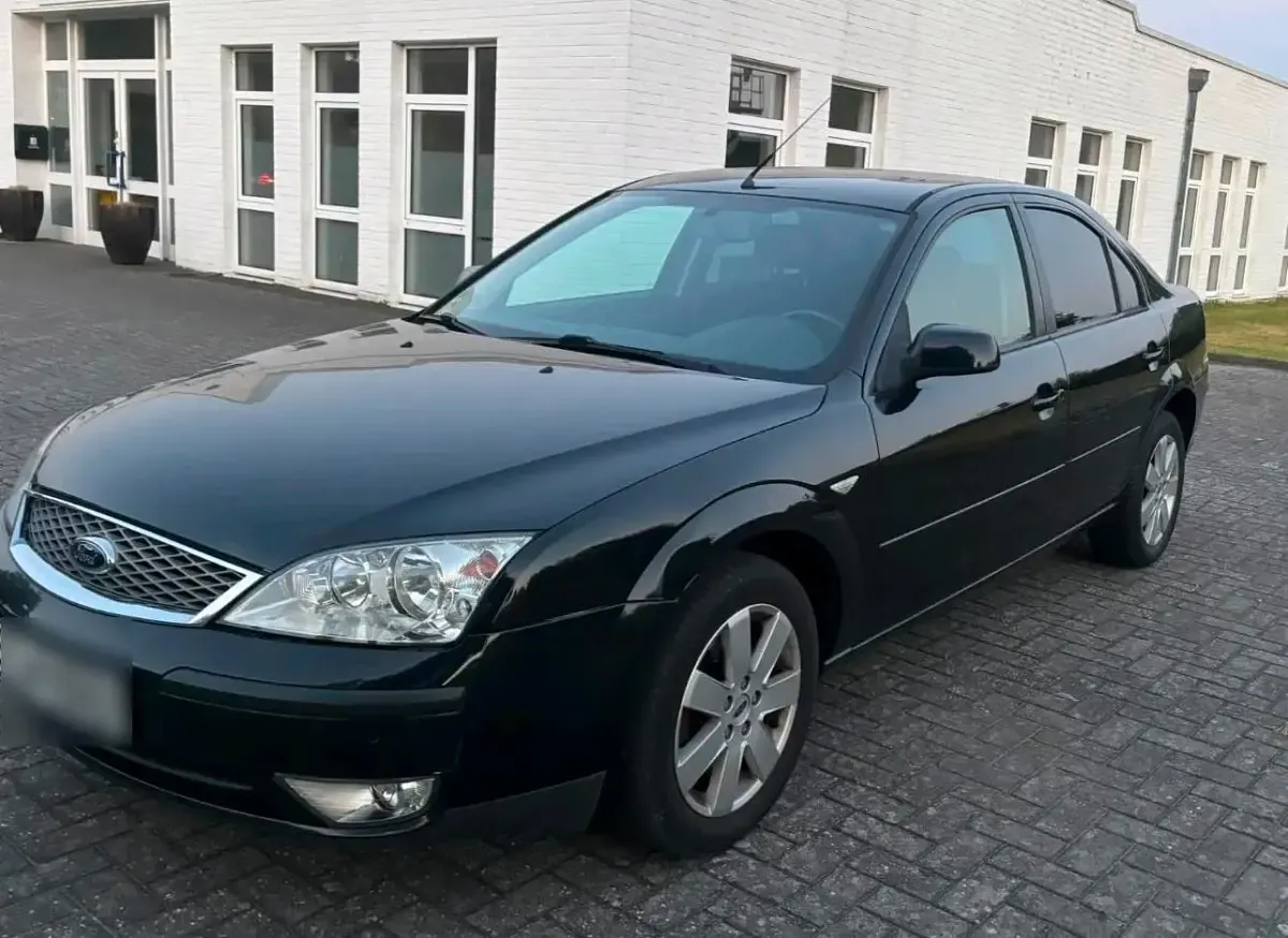 Gebraucht Ford Mondeo 110 PS (80 kW) 2006 Schwarz Limousine
