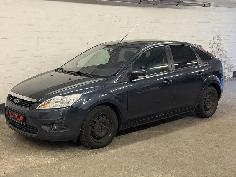 Gebraucht Ford Focus Style 109 PS (80 kW) 2011 Grau Limousine