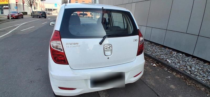 Gebraucht Hyundai i10 Classic 70 PS (51 kW) 2013 Weiß Kleinwagen