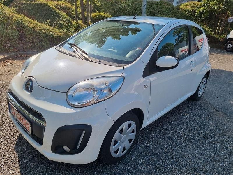 Weiß Gebraucht 2014 Citroën C1 Tendance Kleinwagen | 5.500 € (Guter Preis) - Bild 1/4