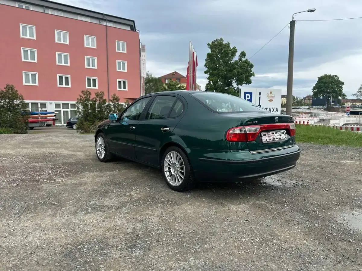 Gebraucht Seat Toledo 105 PS (77 kW) 1999 Grün Limousine