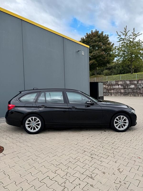 Gebraucht BMW 320 190 PS (139 kW) 2015 Schwarz Kombi