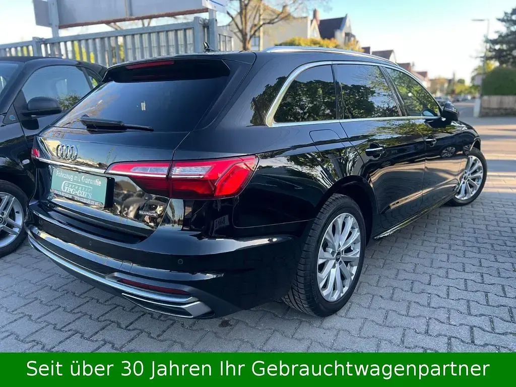 Gebraucht Audi A4 Advanced 204 PS (150 kW) 2021 Schwarz Kombi