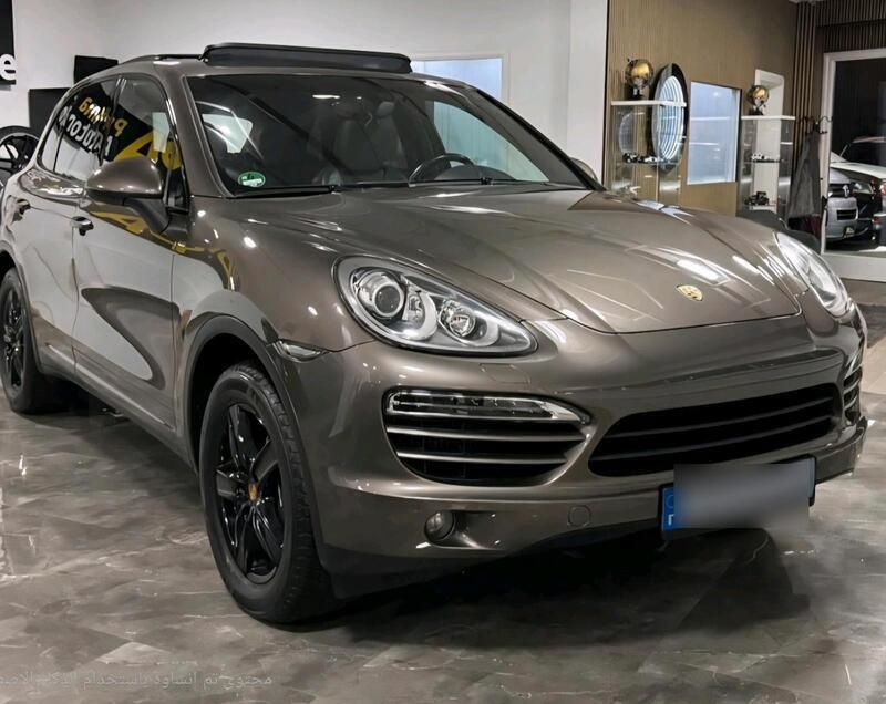 Braun Gebraucht 2011 Porsche Cayenne SUV | 23.500 € (Guter Preis) - Bild 1/4
