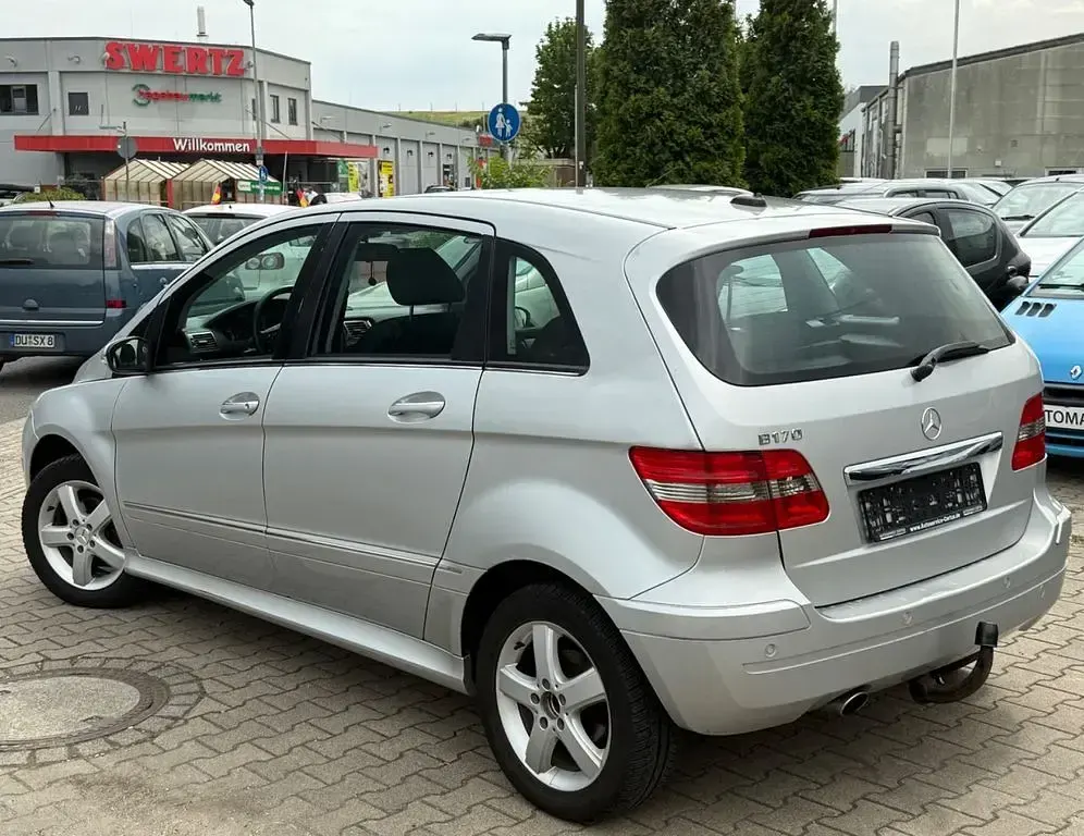 Gebraucht Mercedes B170 116 PS (85 kW) 2006 Silber Van / Kleinbus