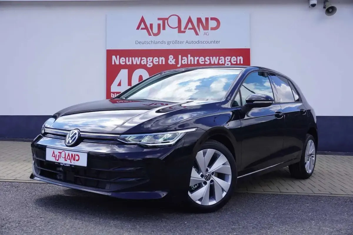 Neu VW Golf VIII 116 PS (85 kW) 2026 Schwarz Limousine