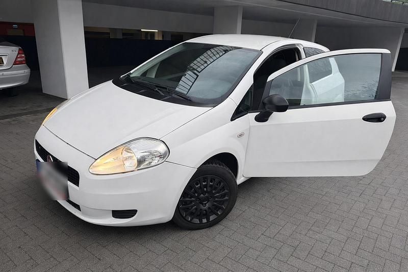 Gebraucht Fiat Punto 65 PS (47 kW) 2009 Weiß Kleinwagen