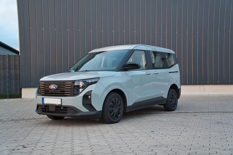 Gebraucht Ford Tourneo Courier 125 PS (91 kW) 2024 Grau Van / Kleinbus