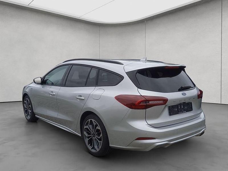 Nowe Ford Focus ST-Line X 155 KM (114 kW) 2025 Srebrny Kombi