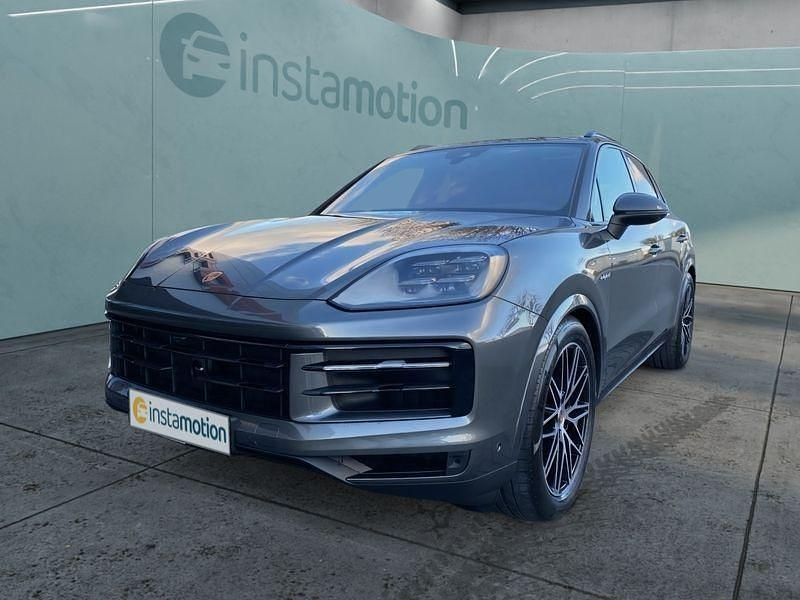 Grau Gebraucht 2025 Porsche Cayenne SUV | 101.149 € (Guter Preis) - Bild 1/4