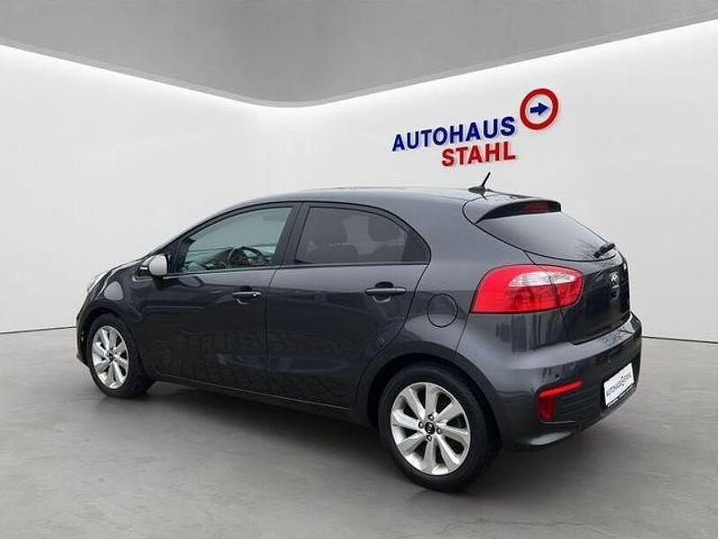Gebraucht Kia Rio Edition 7 75 PS (55 kW) 2016 Graphite metallic Kleinwagen
