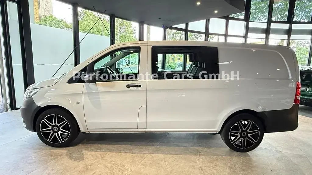 Gebraucht Mercedes Vito AMG 102 PS (75 kW) 2024 Arktikweiss Van