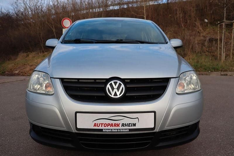 Second-hand VW Fox 54 CP (39 kW) 2008 Argintiu Hatchback