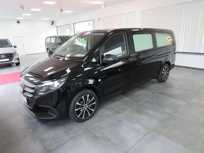 Obsidianschwarz metallic Neu 2025 Mercedes Vito Van / Kleinbus | 91.571 € - Bild 1/4