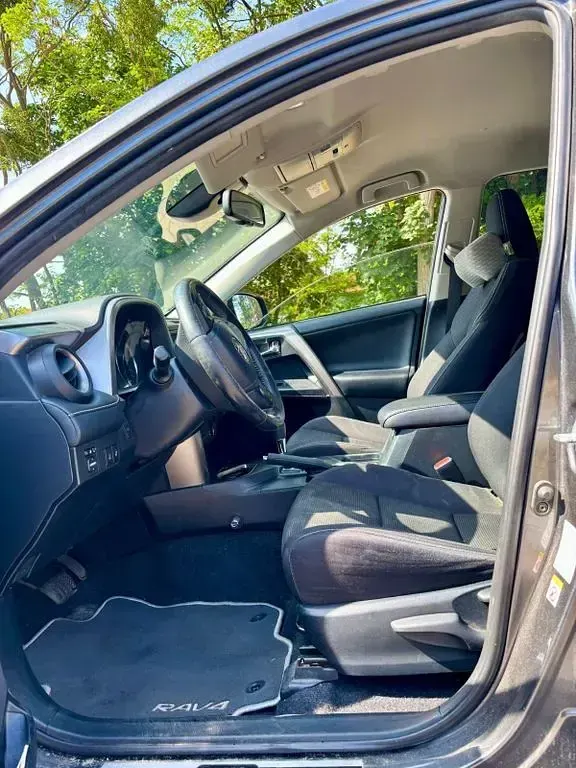 Gebraucht Toyota RAV4 Hybrid Team 197 PS (144 kW) 2018 Grau SUV