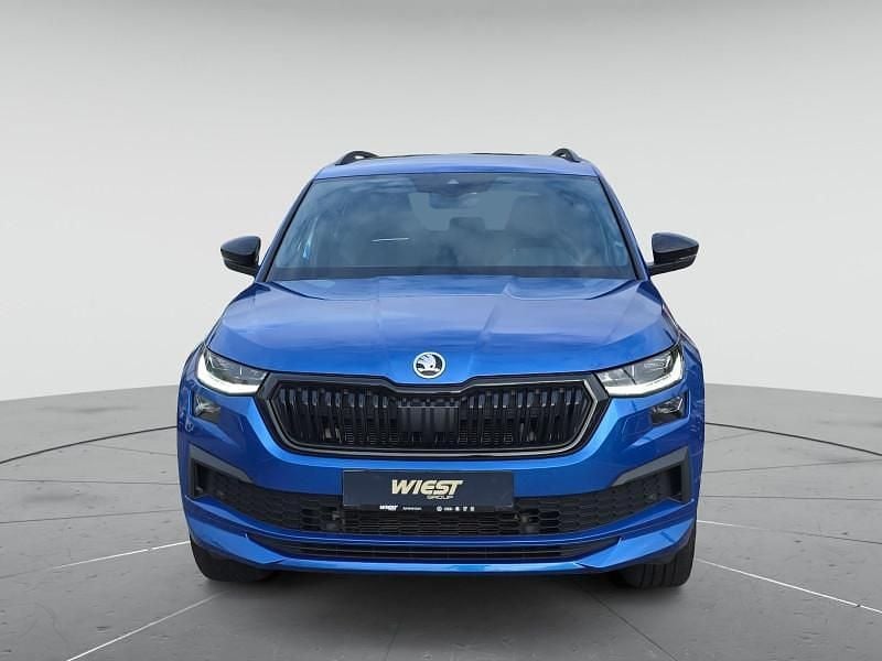 Raceblau Gebraucht 2022 Skoda Kodiaq SportLine SUV | 29.880 € (Fairer Preis) - Bild 1/4
