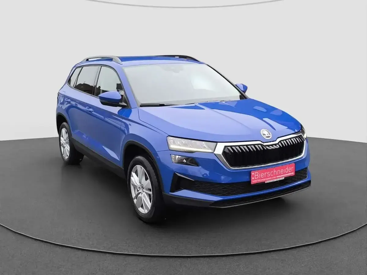 Neu Skoda Karoq Selection 116 PS (85 kW) 2025 Blau SUV