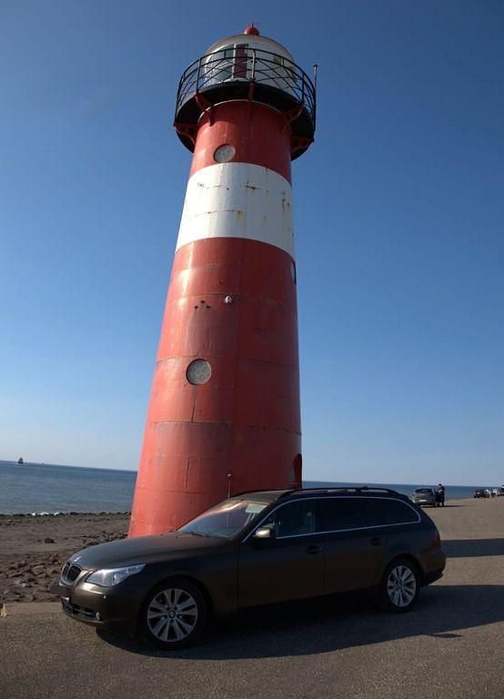 Grau Gebraucht 2004 BMW 525 Kombi | 1.999 € (Guter Preis) - Bild 1/4