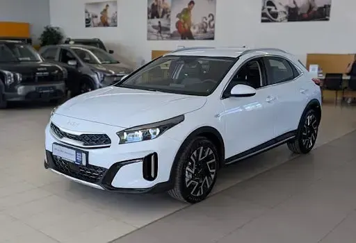 Neu Kia XCeed Vision 150 PS (110 kW) 2026 Weiß SUV