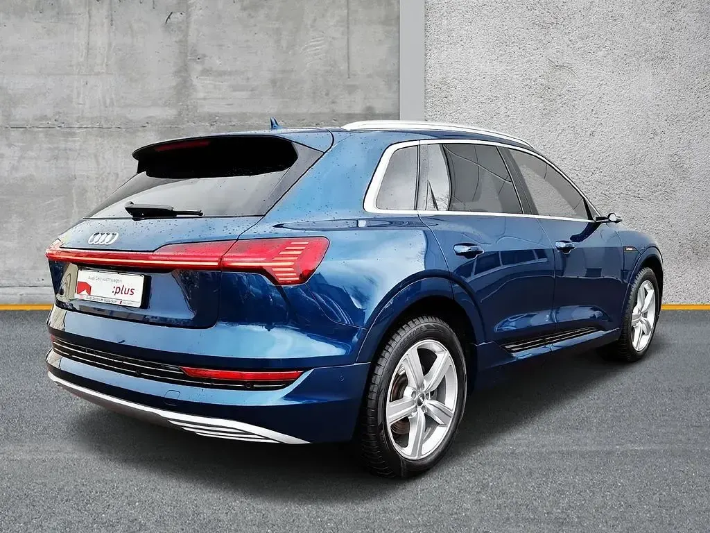 Gebraucht Audi e-tron Sport 300 kW (408 PS) 2020 Galaxisblau metallic SUV