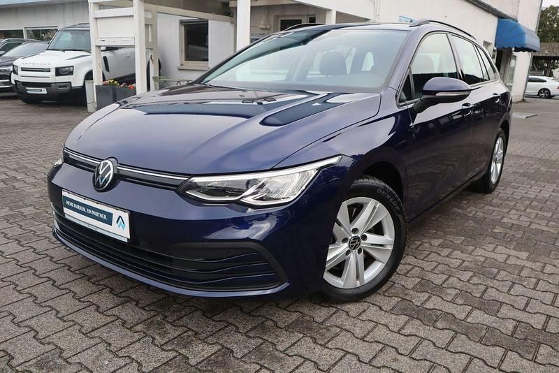 Atlantic blue metallic Gebraucht 2021 VW Golf VIII Life Kombi | 17.330 € (Guter Preis) - Bild 1/2