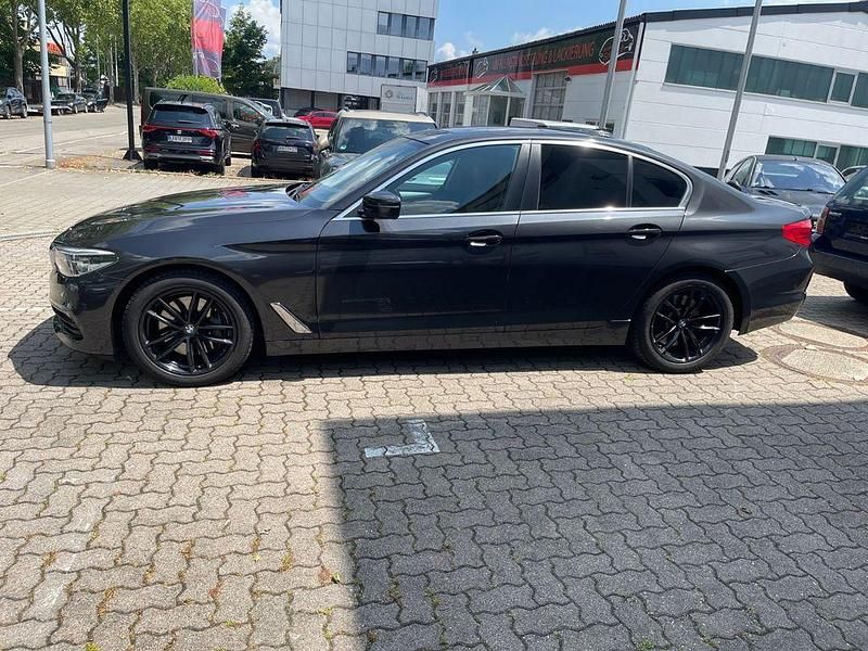 Gebraucht BMW 540 Performance 320 PS (235 kW) 2019 Grau Limousine