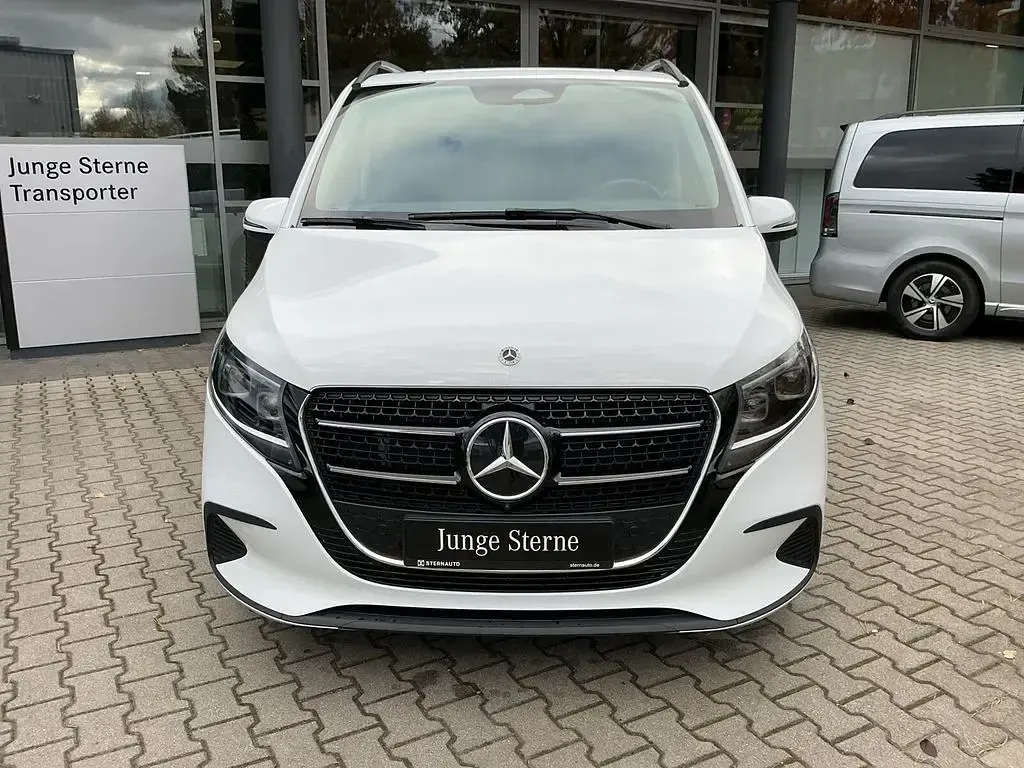 Gebraucht Mercedes V300 Style 237 PS (174 kW) 2025 Bergkristallweiß metallic Van / Kleinbus