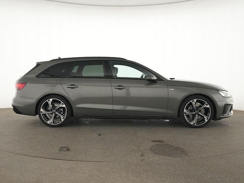 Gebraucht Audi A4 Competition 163 PS (119 kW) 2024 Chronosgrau Limousine