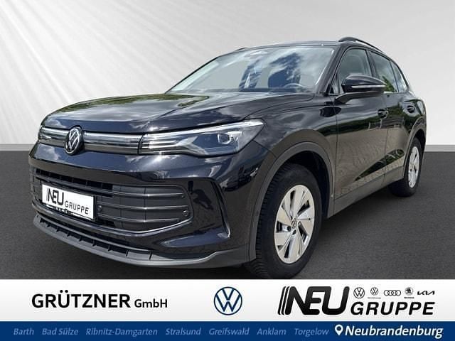 Schwarz Gebraucht 2024 VW Tiguan Basis SUV | 33.780 € (Fairer Preis) - Bild 1/4
